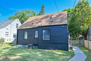 8113 W Townsend St, Milwaukee, WI 53222 - Photo 25