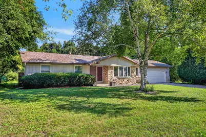 4740 W Donges Ln, Brown Deer, WI 53223 - Photo 3