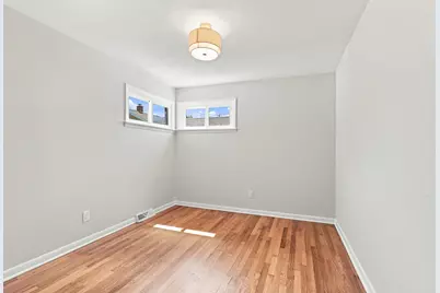 2917 S 67th St, Milwaukee, WI 53219 - Photo 9
