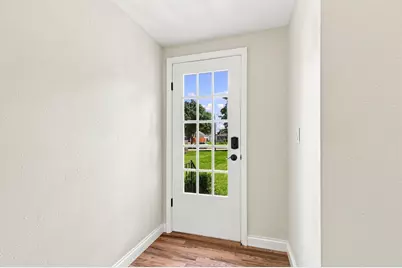 2917 S 67th St, Milwaukee, WI 53219 - Photo 7