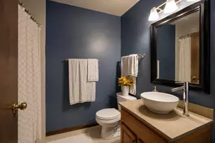 5000 S 65th St, Greenfield, WI 53220 - Photo 11
