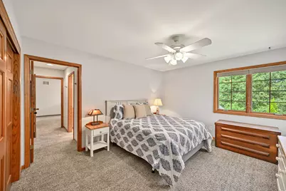8510 W Hawthorne Rd, Mequon, WI 53097 - Photo 23