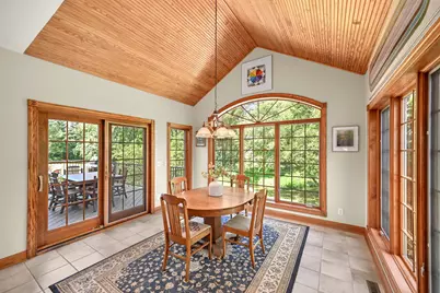 8510 W Hawthorne Rd, Mequon, WI 53097 - Photo 9