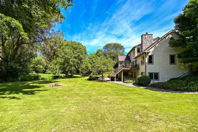 8510 W Hawthorne Rd, Mequon, WI 53097 - Photo 35