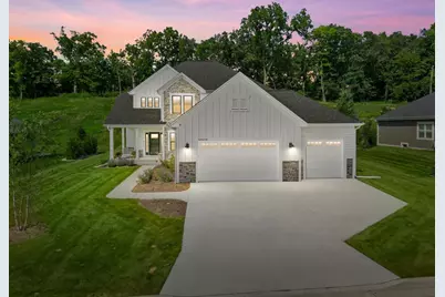 N69W23598 N Donna Dr, Sussex, WI 53089 - Photo 1