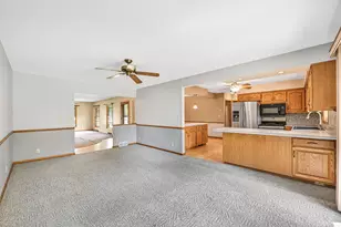 5625 S Monaco Pl, Hales Corners, WI 53130 - Photo 7