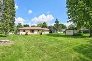 5625 S Monaco Pl, Hales Corners, WI 53130 - Photo 31