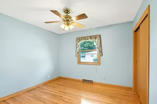 5625 S Monaco Pl, Hales Corners, WI 53130 - Photo 17
