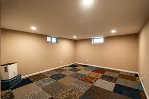 4917 N Mohawk Ave, Glendale, WI 53217 - Photo 19