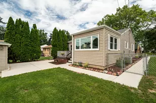 4917 N Mohawk Ave, Glendale, WI 53217 - Photo 21