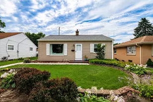 4917 N Mohawk Ave, Glendale, WI 53217 - Photo 3