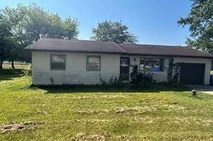 W7673 Castle Mound Rd, Holland, WI 54636 - Photo 1