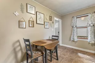 809 S 113th St, West Allis, WI 53214 - Photo 9