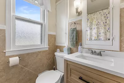 809 S 113th St, West Allis, WI 53214 - Photo 17