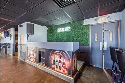 8775 N 107th St, Milwaukee, WI 53224 - Photo 9