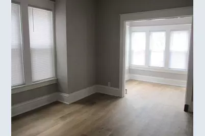 3922 N 19th Pl, Milwaukee, WI 53206 - Photo 7