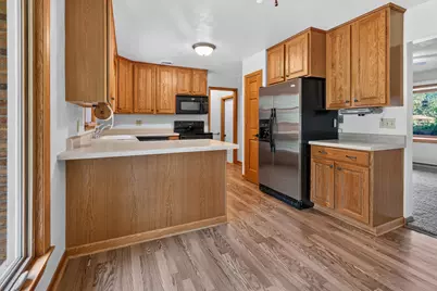 W222N8351  Plainview Pkwy, Lisbon, WI 53089 - Photo 23