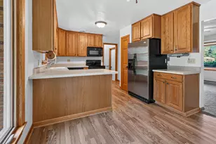 W222N8351 Plainview Pkwy, Lisbon, WI 53089 - Photo 23