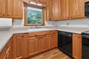 W222N8351 Plainview Pkwy, Lisbon, WI 53089 - Photo 19
