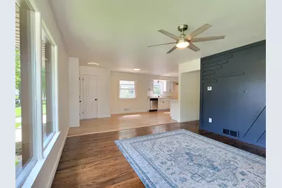 6925 N Darien St, Milwaukee, WI 53209 - Photo 5