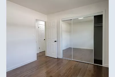 6925 N Darien St, Milwaukee, WI 53209 - Photo 9