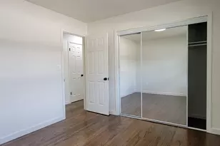 6925 N Darien St, Milwaukee, WI 53209 - Photo 9
