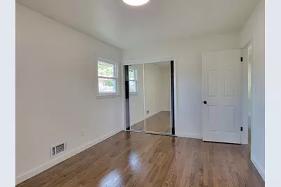 6925 N Darien St, Milwaukee, WI 53209 - Photo 17