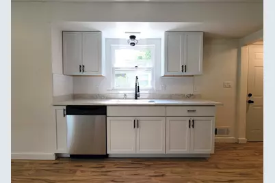 6925 N Darien St, Milwaukee, WI 53209 - Photo 7