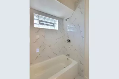 6925 N Darien St, Milwaukee, WI 53209 - Photo 13