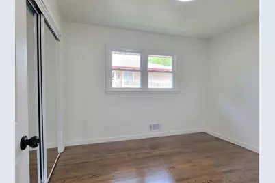 6925 N Darien St, Milwaukee, WI 53209 - Photo 11