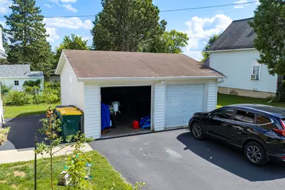 1517  Monroe St, West Bend, WI 53090 - Photo 25