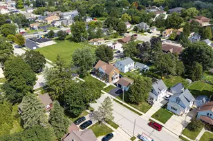 1517 Monroe St, West Bend, WI 53090 - Photo 33