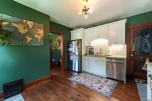 1517 Monroe St, West Bend, WI 53090 - Photo 5