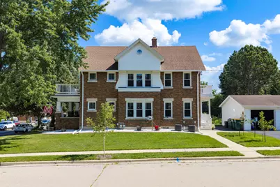 1517  Monroe St, West Bend, WI 53090 - Photo 27
