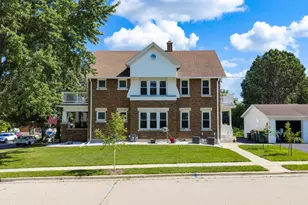 1517 Monroe St, West Bend, WI 53090 - Photo 27