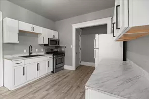 2829 W Juneau Ave, Milwaukee, WI 53208 - Photo 19