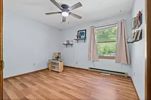 727 4th St, La Crescent, MN 55947 - Photo 15
