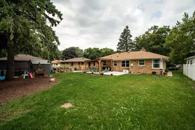 10321 W Manitoba St, West Allis, WI 53227 - Photo 29