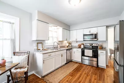 10321 W Manitoba St, West Allis, WI 53227 - Photo 3
