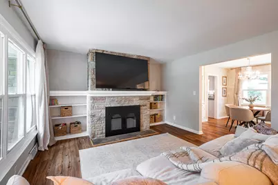 10321 W Manitoba St, West Allis, WI 53227 - Photo 11