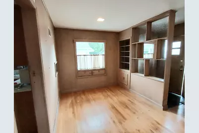 700 E Chateau Pl, Whitefish Bay, WI 53217 - Photo 7