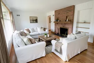 700 E Chateau Pl, Whitefish Bay, WI 53217 - Photo 3