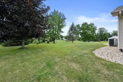 W2419  Falcon Ct, Buchanan, WI 54915 - Photo 35