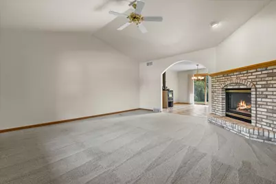 W2419  Falcon Ct, Buchanan, WI 54915 - Photo 5