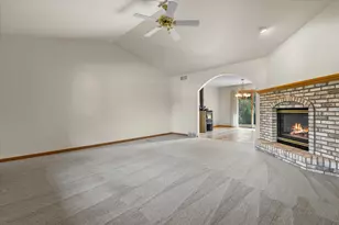 W2419 Falcon Ct, Buchanan, WI 54915 - Photo 5