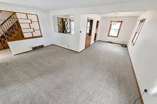 5943 N 72nd St, Milwaukee, WI 53218 - Photo 7