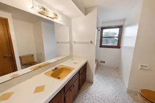 5943 N 72nd St, Milwaukee, WI 53218 - Photo 23