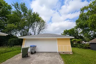 5943 N 72nd St, Milwaukee, WI 53218 - Photo 37