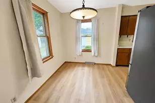 5943 N 72nd St, Milwaukee, WI 53218 - Photo 13