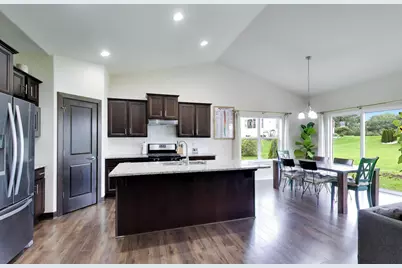 7884  Fredericksburg Ct, Bristol, WI 53104 - Photo 11